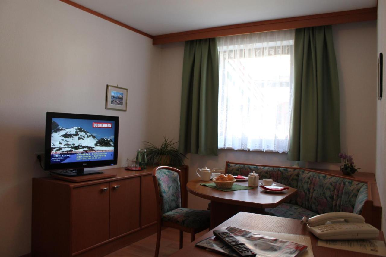Hotel Bella Обертауерн Екстериор снимка
